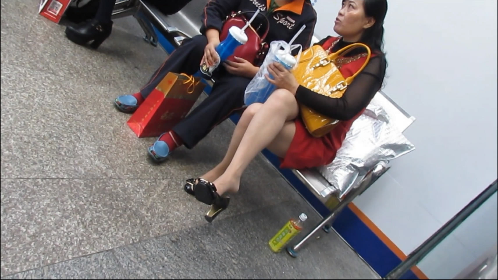 streetsnapdangl[00 01 26][20181126 234518 0]